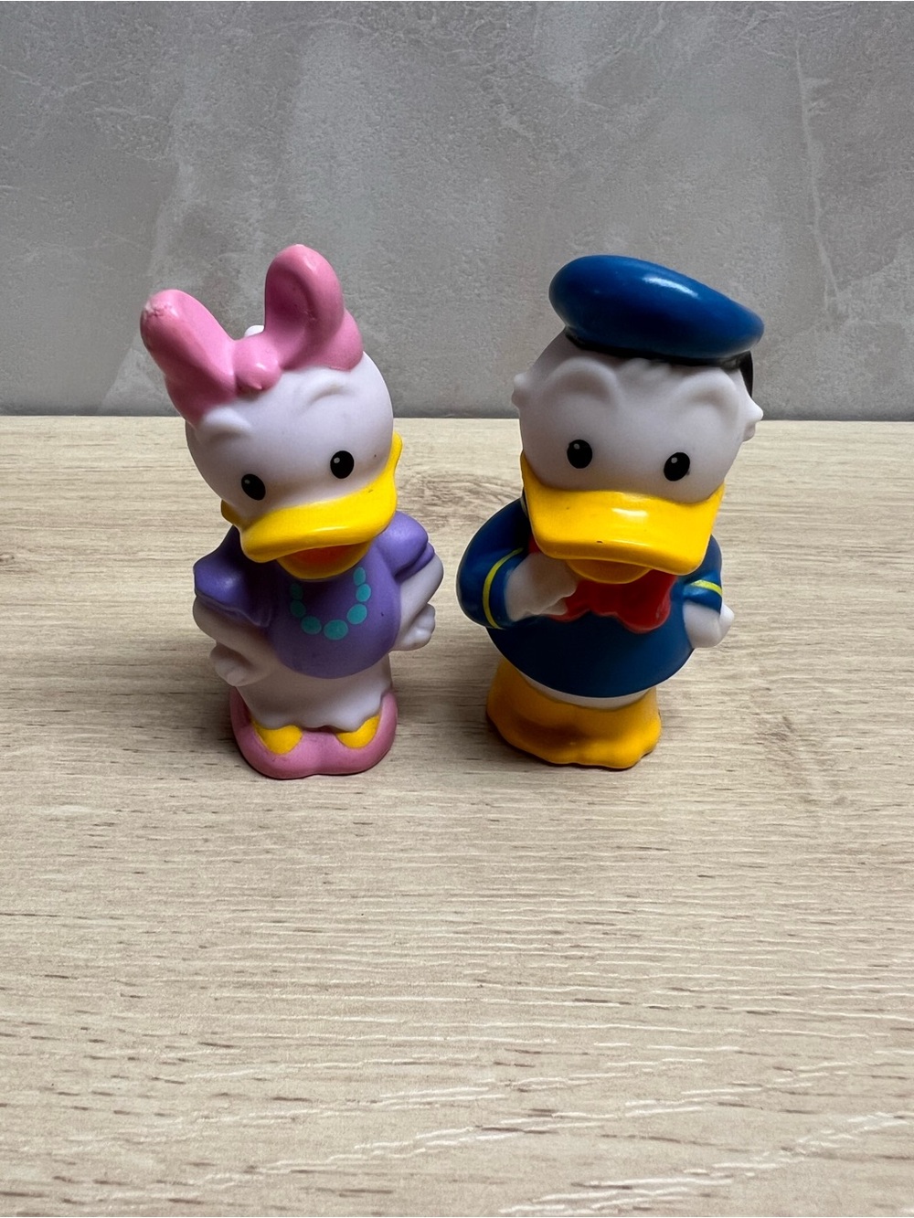 ⭐ 2016 Fisher-Price Little People Disney Donald & Daisy Duck Figures
